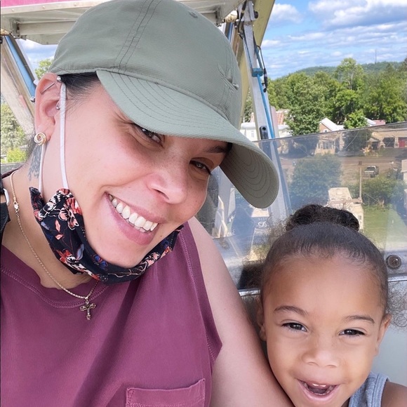 Meet your Posher, Jennifer - Picture 6 of 16